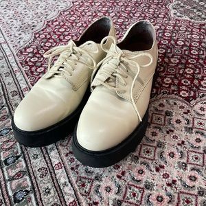 Size 10 Cream Creepers